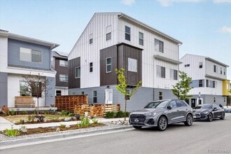 Building Photo - 15195 W 68th Pl