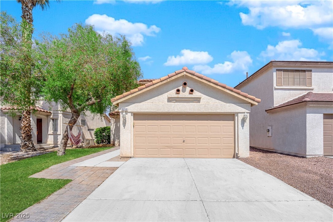 Foto principal - 10210 Maltese Cross Ct