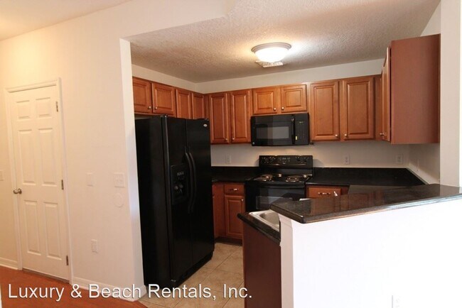 Building Photo - 2 br, 2.5 bath House - 4315 Tyler Circle