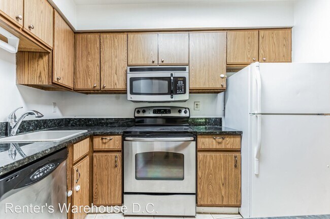 Foto del edificio - 1 br, 1 bath House - 5808 Royal Ridge Dr U...