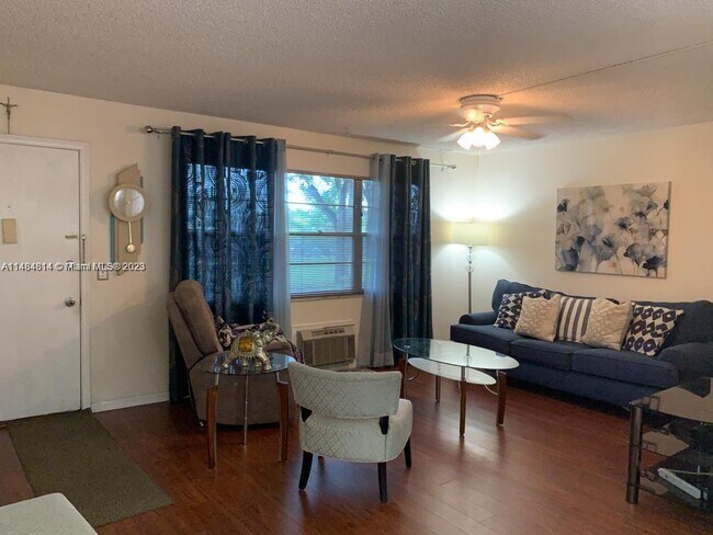 Foto del edificio - 151 SW 135th Terrace
