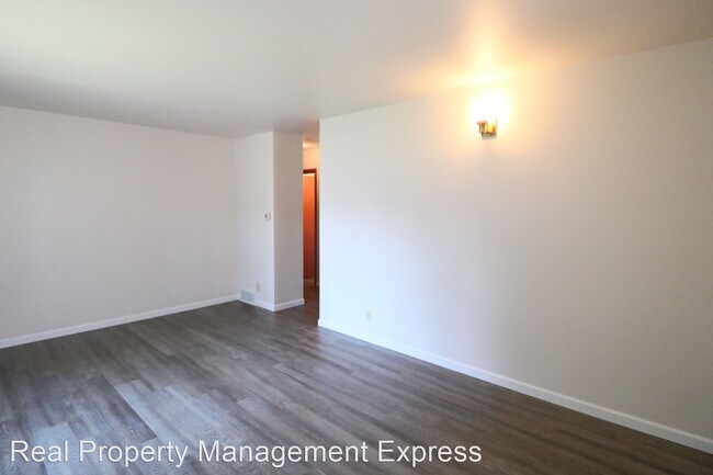 Foto del edificio - 4 br, 2 bath House - 1117 N Summit Ave
