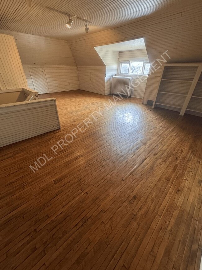 Building Photo - 1414 Gratiot Ave