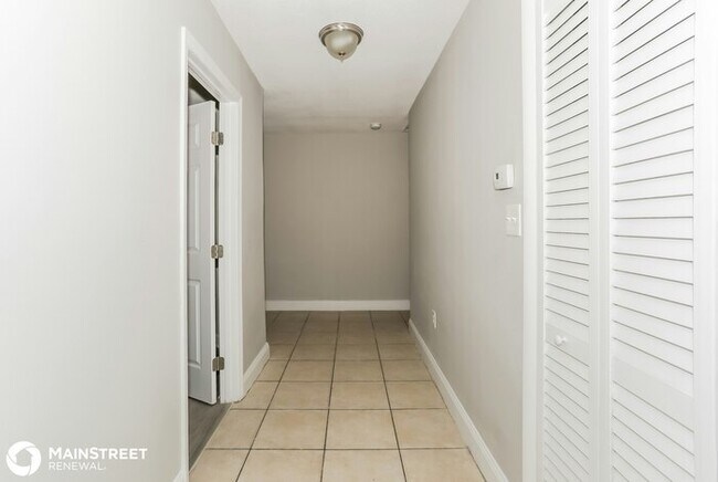 Foto del edificio - 2801 NW 211th St