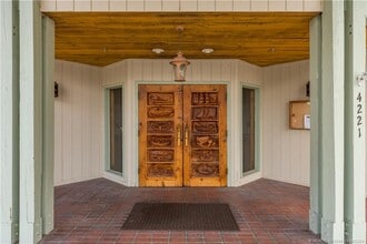 Building Photo - 4095 SE Centerboard Ln