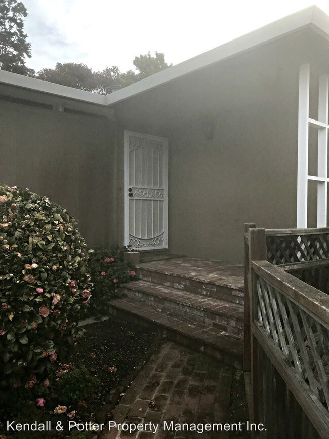 Building Photo - 3 br, 2.5 bath House - 417 Clubhouse Dr