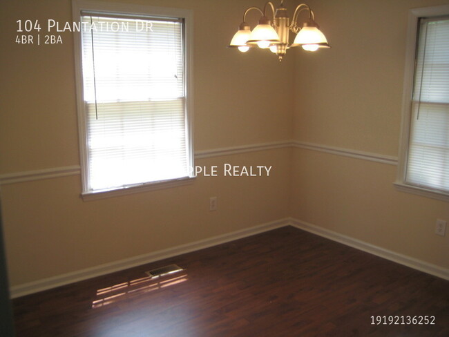 Building Photo - 104 Plantation Dr - Available early November