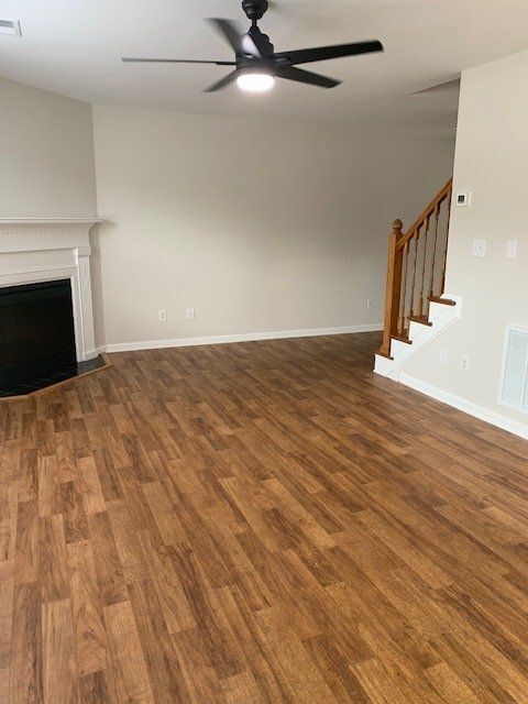 Foto del edificio - 3975 Sterling Pointe Dr