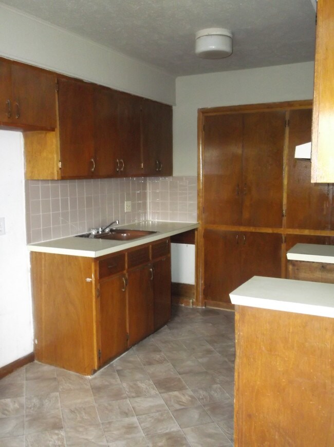 Foto del edificio - 2107 E Cherry St