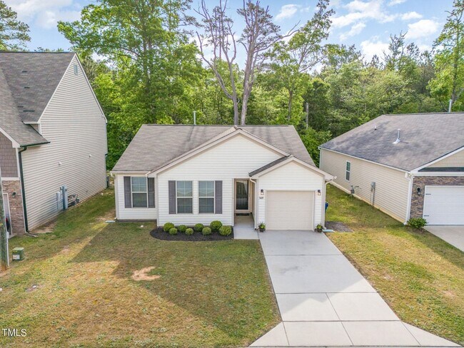 Building Photo - Charming 3 Bedroom Ranch with 1-Car Garage...