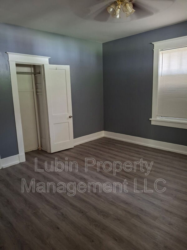 Building Photo - 3225 Choctaw Ave