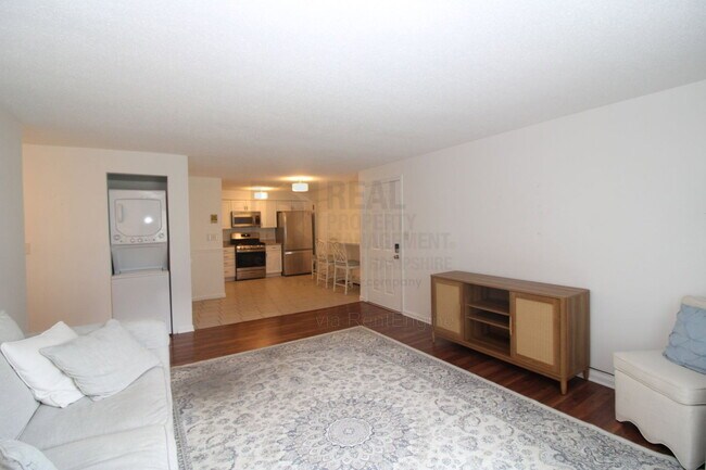 Foto del edificio - 50 Brookside Dr