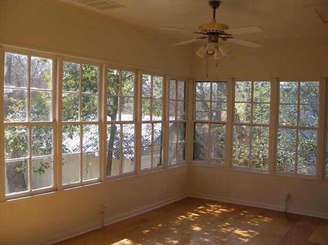 Foto del edificio - Hu Properties1 (317 W 35th St)