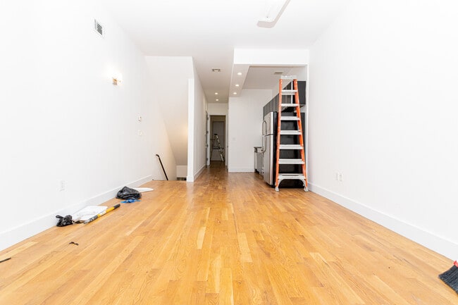 Building Photo - 249 Himrod St