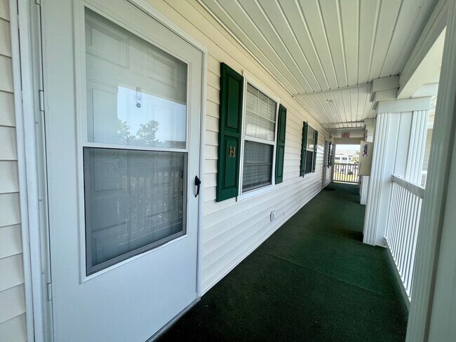 Foto del edificio - Longs - 1 Bedroom / 1 Bathroom Condo