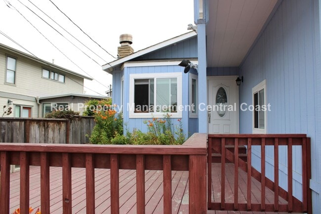 Building Photo - LEASE PENDING - Updated Los Osos Home - 3 ...