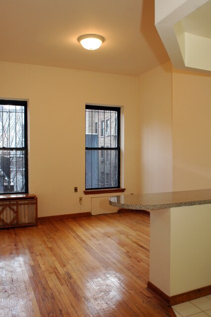 Primary Photo - 250 W 102nd St