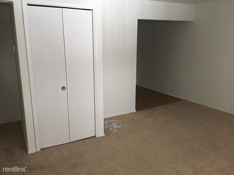 Building Photo - 2 br, 1 bath Apartment - 7677 Greeley Street