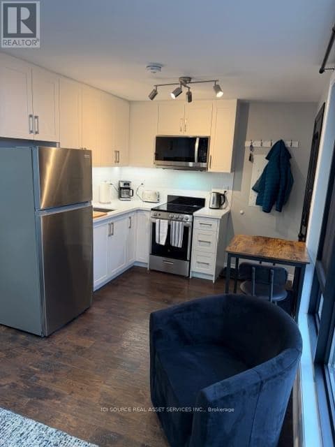 Building Photo - 44 Patterson Ave