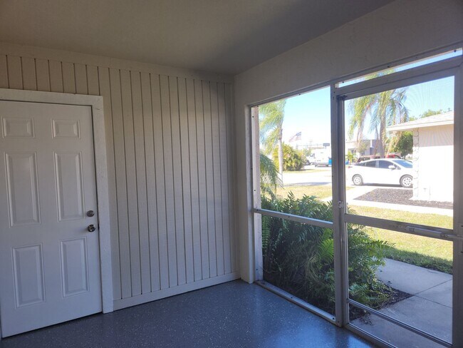 Building Photo - Duplex for rent