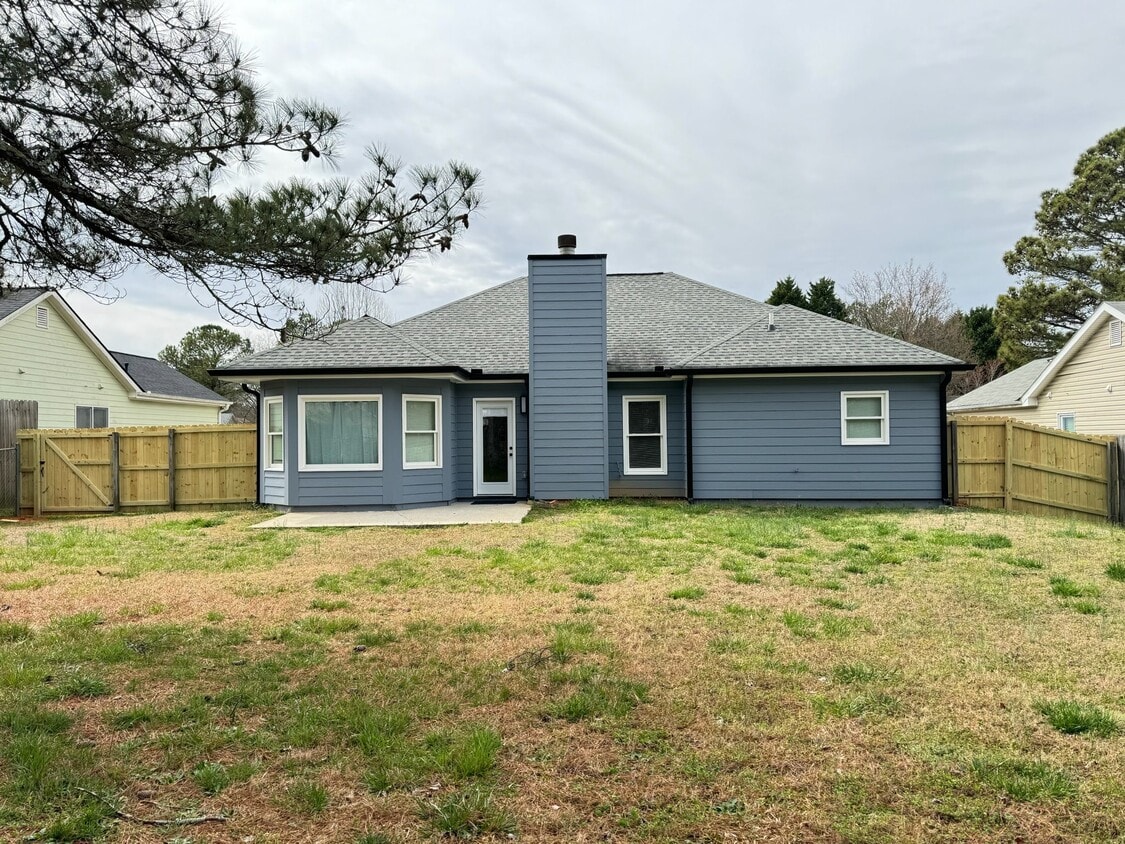 Photo - 2322 Red Rose Ln (Loganville, GA)