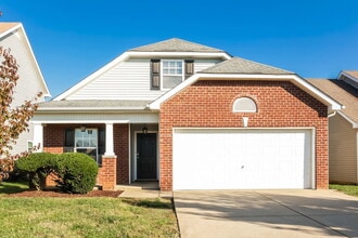 Building Photo - 1516 Beaconcrest Cir