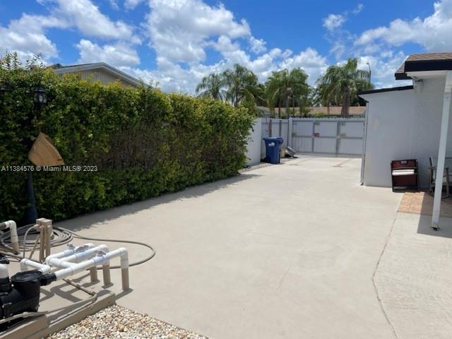 Building Photo - 25325 SW 127th Ct