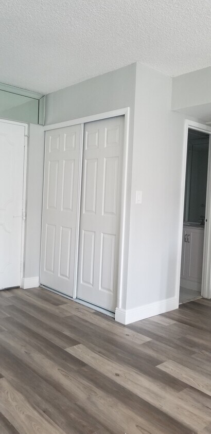 CLOSET SPACE - 200 177th Dr