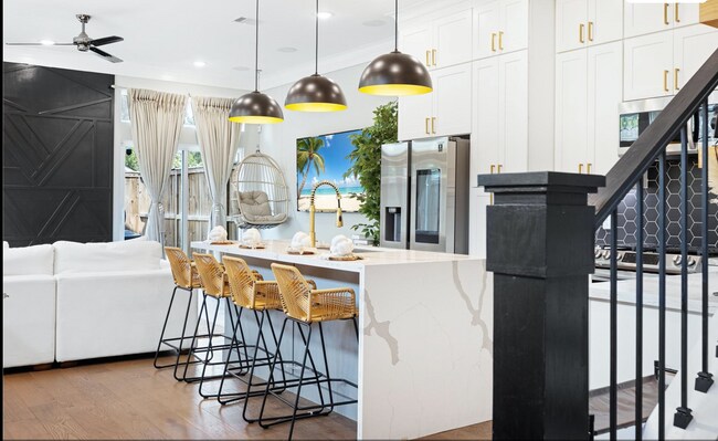 Foto del edificio - 7033 Avenue L