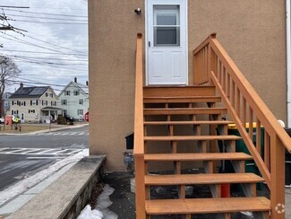 Building Photo - 5 Border St