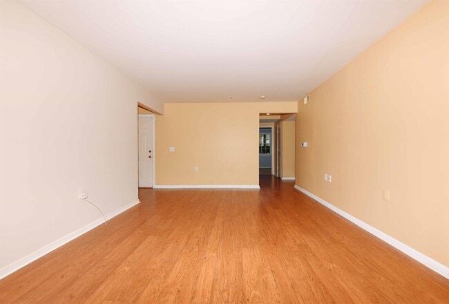 Building Photo - 14909 McKisson Ct