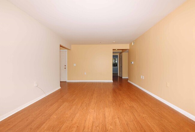 Foto del edificio - 14909 McKisson Ct