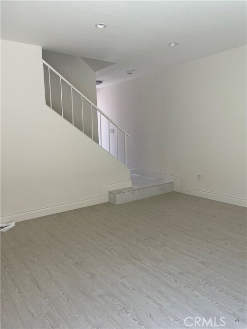 Foto del edificio - 12828 Ramona Blvd