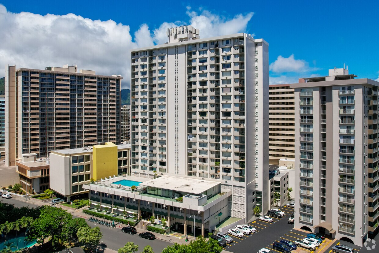 Pacific Grand Apartments in Honolulu, HI