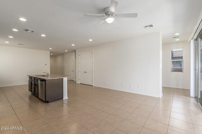 Foto del edificio - 4808 W Lydia Ln
