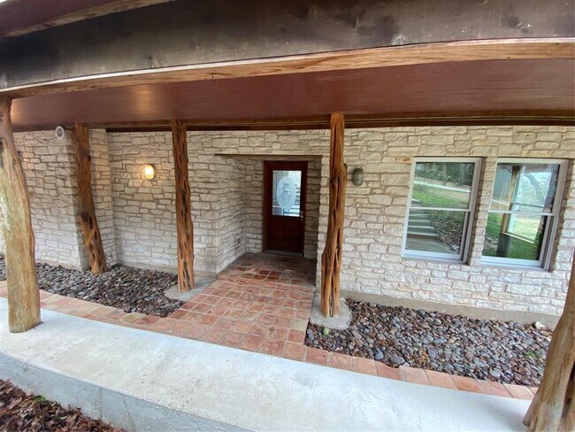 Building Photo - 6301 Highland Hills Dr