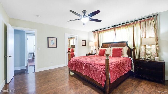 Foto del edificio - 4 br, 2.5 bath House - 5214 Yolanda Avenue...