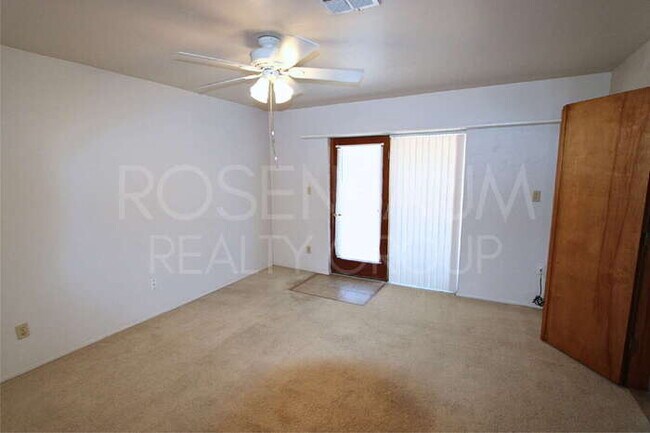 Foto del edificio - 1014 N Pueblo Dr