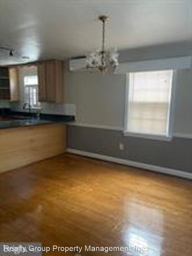 Foto del edificio - 3 br, 2 bath House - 4520 Middleton Ln.