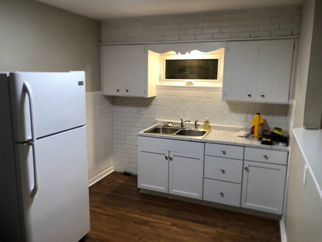 Building Photo - 1740 N 50th Ter