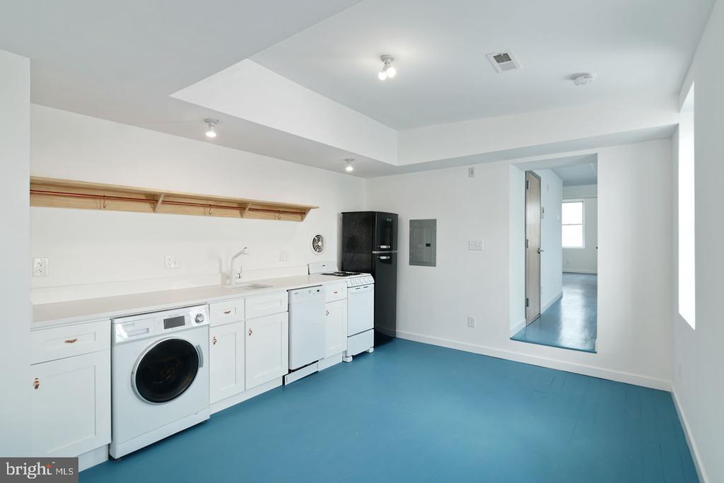 Foto principal - 2329 Frankford Ave