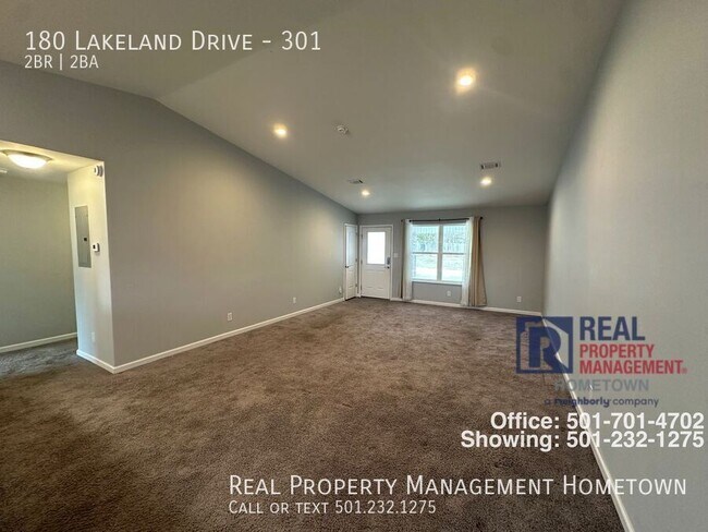 Foto del edificio - 180 Lakeland Dr