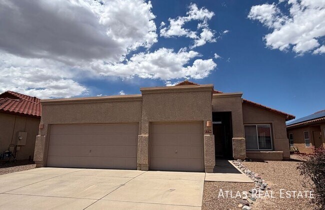 Building Photo - 7794 S Trumpet Vine Ave