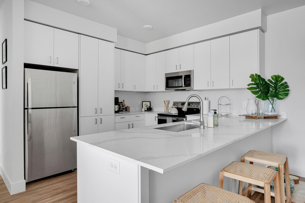 Spacious and Airy Kitchens - Tilian Point