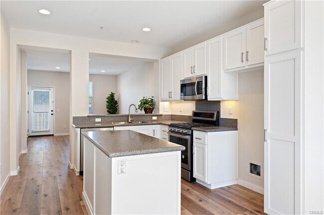 Foto del edificio - 170 W Santa Clara St