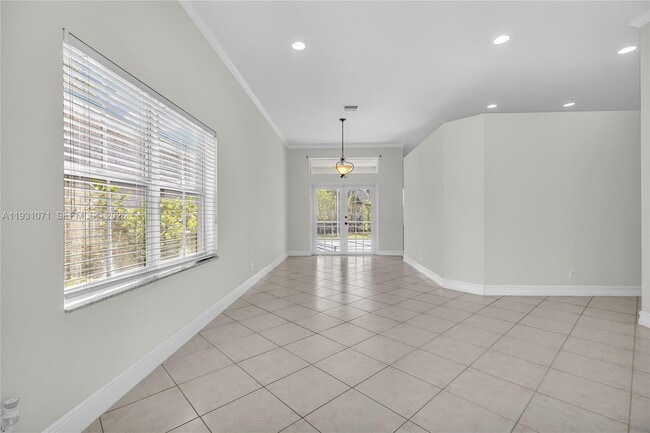 Foto del edificio - 1579 Banyan Way