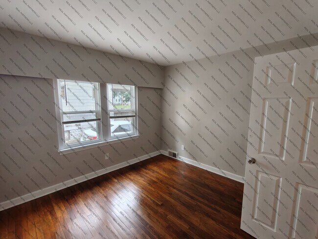Foto del edificio - 417 W 14th St