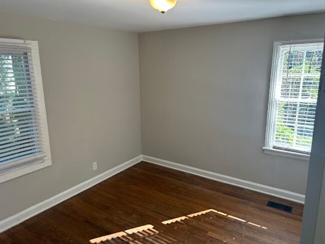 Foto del edificio - 3 Bed 1 Bath in Atlanta!