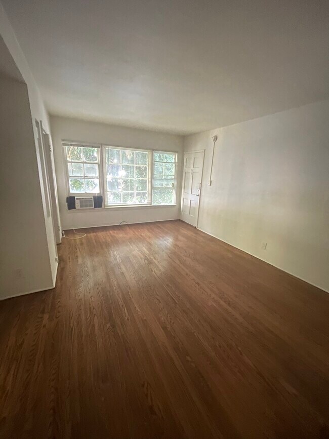 Foto del edificio - 959 Gayley Ave