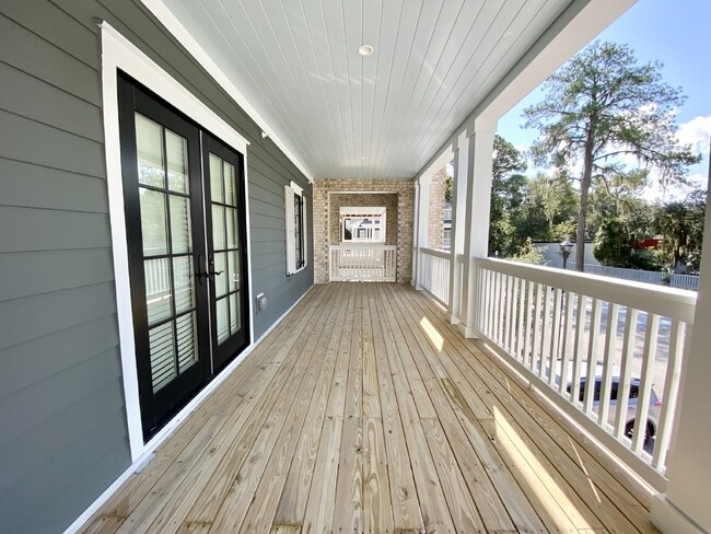 Foto del edificio - Two Bedroom Apartment Walking Distance to Downtown Bluffton!